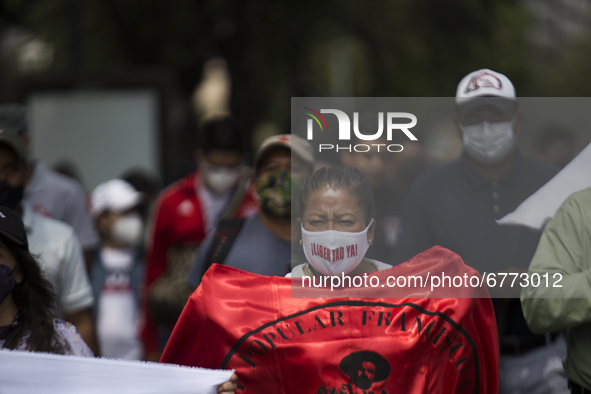 Members of the National Coordinator of Education Workers (CENTE by its acronym in Spanish) from various states of the country, marched in Me...