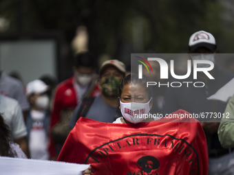 Members of the National Coordinator of Education Workers (CENTE by its acronym in Spanish) from various states of the country, marched in Me...