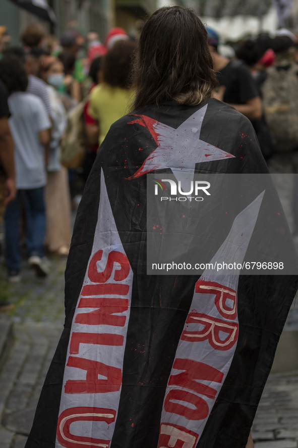 Teacher, Students and Workers of the UPR (University of Puerto Rico) protest against a budget cut of $94 million imposed by the Fiscal Contr...