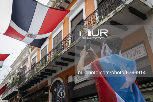 Teacher, Students and Workers of the UPR (University of Puerto Rico) protest against a budget cut of $94 million imposed by the Fiscal Contr...