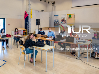 A student during the State Exam in front of the Commission chaired by the External President in Molfetta, Italy at the Professional Institut...