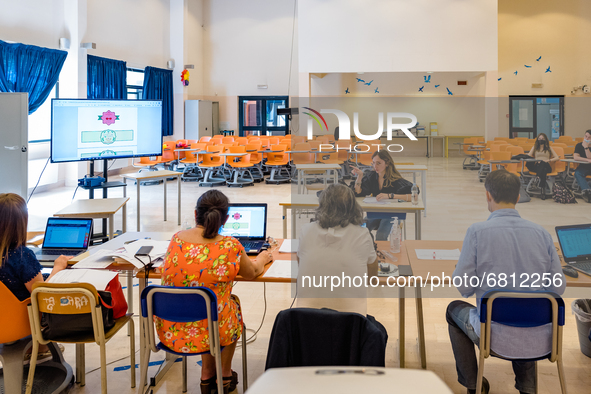 A student during the State Exam in front of the Commission chaired by the External President in Molfetta, Italy at the Professional Institut...