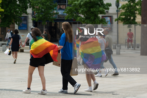 On June 19th took place the annual Pride Parade in Clermont-Ferrand, France, under a stifling heat. The event gathered tons of people. The c...