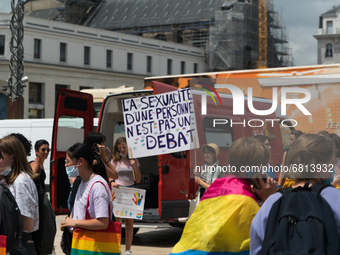 On June 19th took place the annual Pride Parade in Clermont-Ferrand, France, under a stifling heat. The event gathered tons of people. The c...