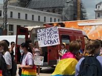 On June 19th took place the annual Pride Parade in Clermont-Ferrand, France, under a stifling heat. The event gathered tons of people. The c...