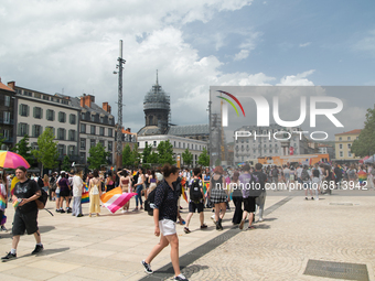 On June 19th took place the annual Pride Parade in Clermont-Ferrand, France, under a stifling heat. The event gathered tons of people. The c...