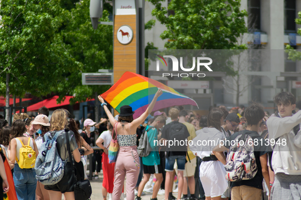 On June 19th took place the annual Pride Parade in Clermont-Ferrand, France, under a stifling heat. The event gathered tons of people. The c...