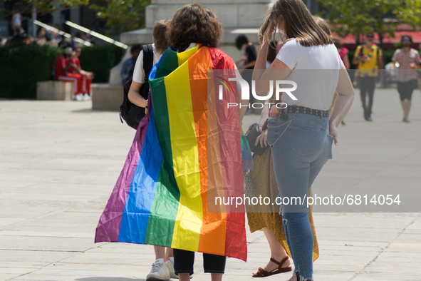 On June 19th took place the annual Pride Parade in Clermont-Ferrand, France, under a stifling heat. The event gathered tons of people. The c...