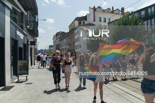 On June 19th took place the annual Pride Parade in Clermont-Ferrand, France, under a stifling heat. The event gathered tons of people. The c...