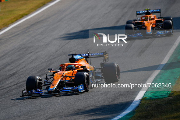 03 RICCIARDO Daniel (aus), McLaren MCL35M, 04 NORRIS Lando (gbr), McLaren MCL35M, action during the Formula 1 Heineken Gran Premio D&#039;it...