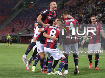 Aaron Hickey (Bologna F.C.) celebrates  with his teammates after scoring goal 1-0 during the Italian Serie A soccer match Bologna F.C. vs Ge...