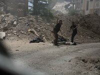  The bombing of regime forces targeted a group of army free and sign a six injuries and other insurgents are trying their ministry  (Photo b...