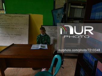 A number of students with disabilities participate in limited face-to-face learning at the Special School of SLB ABCD Muhammadiyah in Palu,...