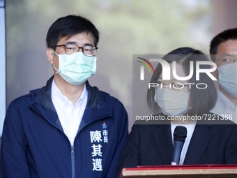 President Tsai visits the Kaohsiung fire victims at Kaohsiung University Medical Chung-Ho Memorial Hospital, in Kaohsiung, Taiwan, on Octobe...