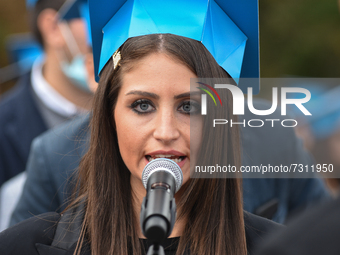 The new graduates of the autumn session paraded at the Foro Italico in Palermo. The graduation ceremony ended with the traditional Throwing...