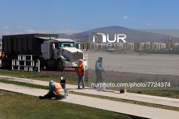 Employees working in the construction of the new "Felipe Ángeles" International Airport, are seen during a press tour in the facilities of t...