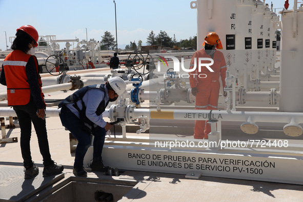 Employees working in the construction of the new "Felipe Ángeles" International Airport, are seen during a press tour in the facilities of t...