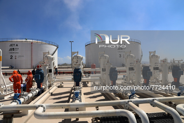 Employees working in the construction of the new "Felipe Ángeles" International Airport, are seen during a press tour in the facilities of t...