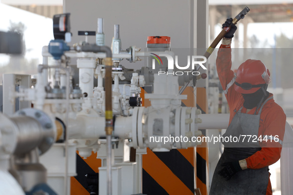 Employees working in the construction of the new "Felipe Ángeles" International Airport, are seen during a press tour in the facilities of t...