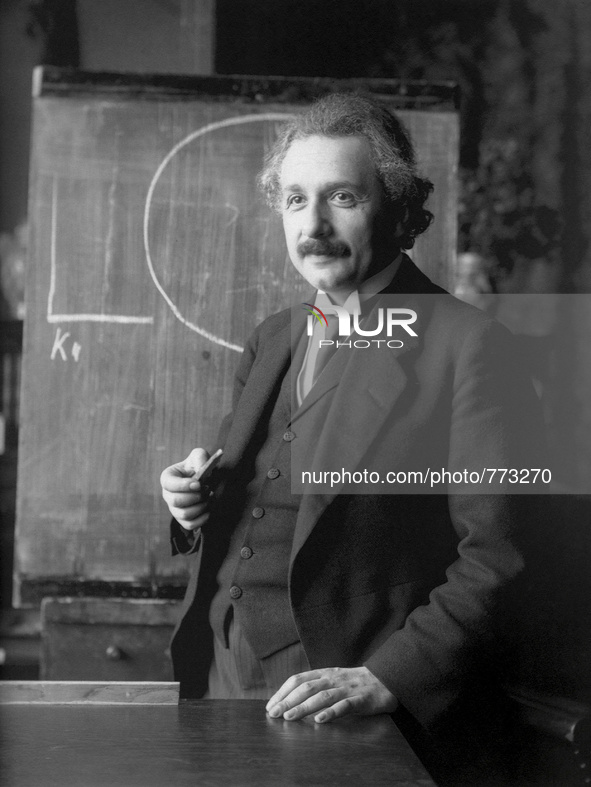 AUSTRIA Vienna -- 1921 -- Albert Einstein during a lecture in Vienna Austria -- Picture by F Schmutzer/Atlas Photo Archive