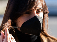 From tomorrow, 11 February, the requirement to wear a mask outdoors as mentioned in Italy, in Rieti, on 10 February 2022.  (