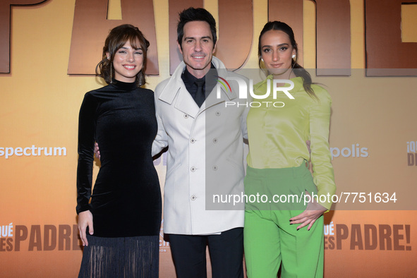 Fiona Palomo, Paly Duval, Mauricio Ochmann,  pose for photos during the red carpet of ‘Que Despadre’ film premiere at Cinepolis Gran Terraza...