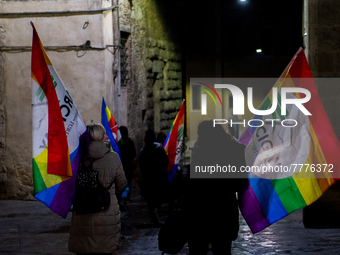 In six Lazio squares the #lostessobacio initiative for the visibility of lesbian and gay couples. Baci Perugina and postcards were distribut...