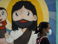 People wait for COVID-19 antigen test, amid the coronavirus Omicron (COVID-19) pandemic, in Bangkok, Thailand, 05 March 2022. (