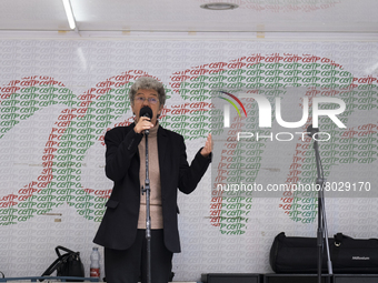 Isabel Camarinha from CGTP, General Confederation of Portuguese Workers in front of the Ministry of Health manifests itself in better condit...