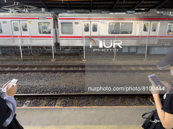 People at Tanah Abang Station, Jakarta, Indonesia, on April 20, 2022 amid the COVID-19 pandemic.