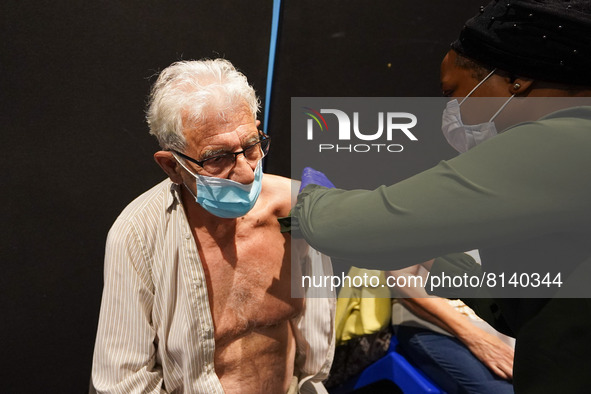 A woman gets 4th jab at a vaccination centre in Doncaster on 28 April 2022. 