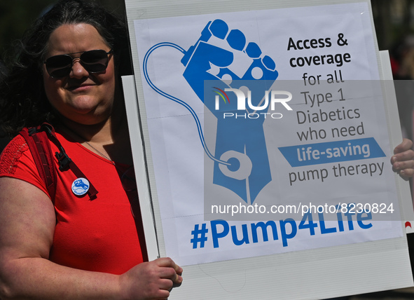 A protester holds a placard with words '#Pump4Life'.
Health-care workers, activists and their supporters protested this afternoon during 'Ra...