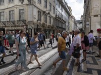 People are seen walking in Augusta street, in the downtown area. Lisbon, May 23, 2022. The European Centre for Disease Prevention and Contro...