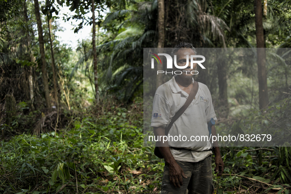 Tok Ulang(65) who is a chief of this village. He is planing to move thier village to higher place from current one to find better place and...