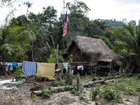 The complated new house which took about 15~ 20 days for building. Malaysia is one of the most fast developing country nevertheless , the mo...