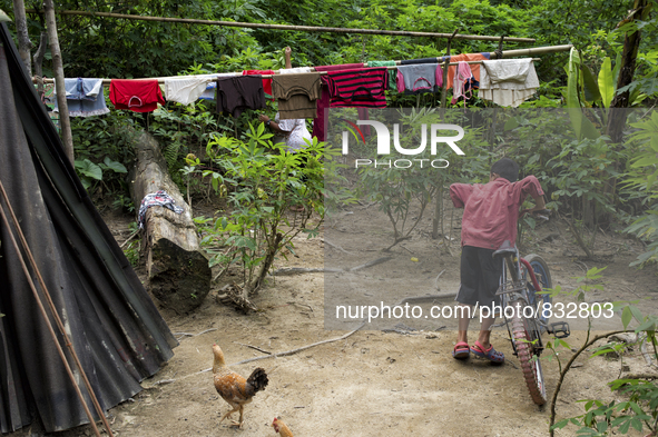  Malaysia is one of the most fast developing country nevertheless , the modernism there is a group of people still lives with the way of the...