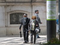 People wearing protective masks are seen walking in the vicinity of the Saldanha district. Lisbon, June 03, 2022. Portugal has already passe...