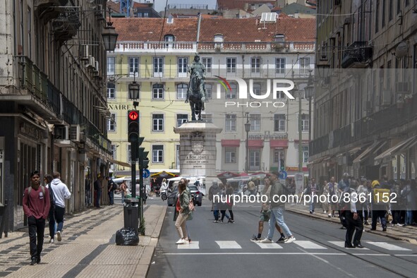 People are seen walking near Baixa district. Lisbon, June 03, 2022. According to data from the General Health Authority (DSG), Portugal reco...