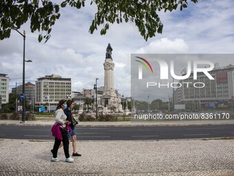 People are seen walking in the vicinity of Marqués de Pombal Monument. Lisbon, June 03, 2022. According to data from the General Health Auth...