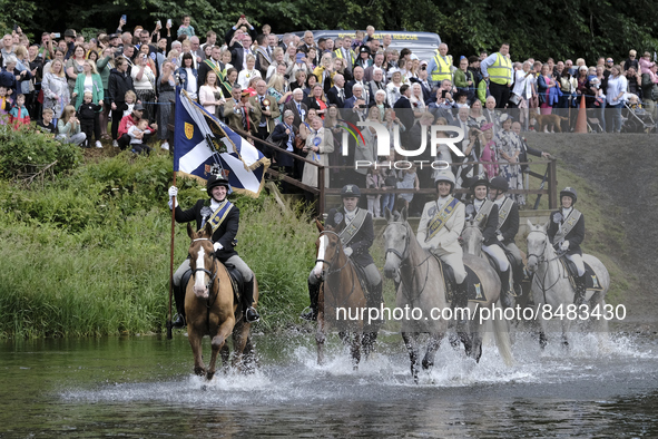 Galashiels, UK. 02 Jul.2022.  
Principals Fording the River Tweed at Galafoot.

GALASHIELS BRAW LADS GATHERING was reinstituted in 1930 to c...