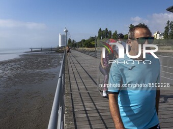 People are seen performing outdoor activities near the Herois do Mar promenade, in the vicinity of the Vasco da Gama bridge. Lisbon 03 July...