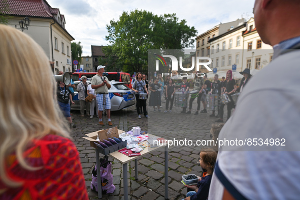 Activists gather outside of Police Station in Kazimierz area of Krakow during a Solidarity protest with Justyna Wydrzynska.
Polish activist,...