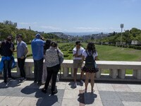 People are seen performing outdoor activities in the vicinity of the Eduardo VII park. Lisbon, 08 August 2022. Portugal recorded 19,643 SARS...