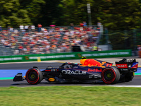 Sergio Perez of Mexico driving the (11) Oracle Red Bull Racing RB18 Red Bull RBPTH001 during the Formula 1 Pirelli Gran Premio d'Italia 2022...