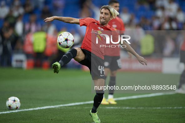 Kevin Kampl central midfield of RB Leipzig and Slovenia during the warm-up before the UEFA Champions League group F match between Real Madri...