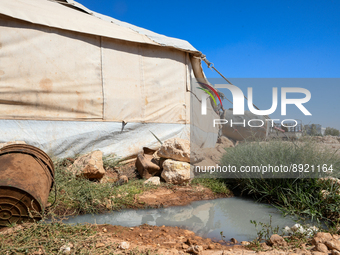 Several cases of cholera were recorded in northwestern Syria, where pictures show pools of contaminated water in front of tents for the disp...