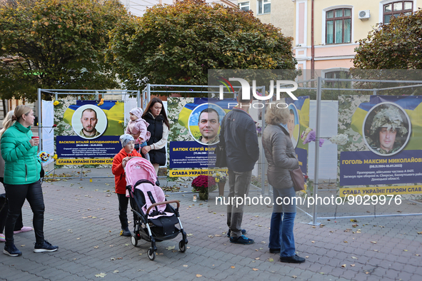 IVANO-FRANKIVSK, UKRAINE - OCTOBER 17, 2022 - The Alley of Glory set in the center of Ivano-Frankivsk (on the pedestrian part of Nezalezhnos...