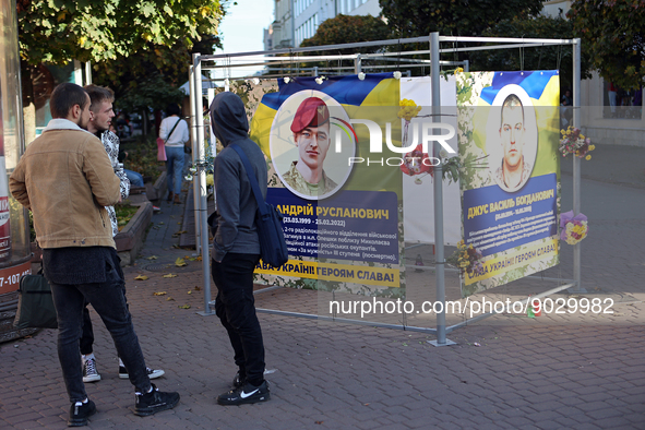 IVANO-FRANKIVSK, UKRAINE - OCTOBER 17, 2022 - The Alley of Glory set in the center of Ivano-Frankivsk (on the pedestrian part of Nezalezhnos...