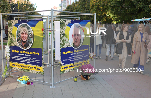 IVANO-FRANKIVSK, UKRAINE - OCTOBER 17, 2022 - The Alley of Glory set in the center of Ivano-Frankivsk (on the pedestrian part of Nezalezhnos...