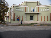 Carlo Forlanini elementary school, originally designed to hold twelve classrooms, the building has a central entrance onto Piazzale Forlanin...